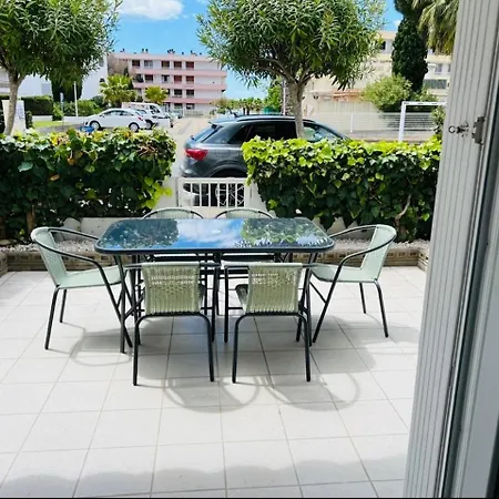 Daire En Rdc Avec Terrasse Au Boucanet *